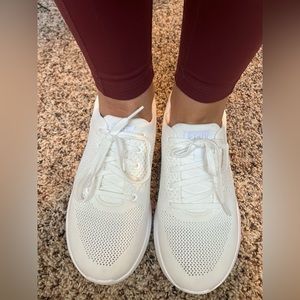 COPY - Brand new Kizik step in (easy slip on) tennis shoe.